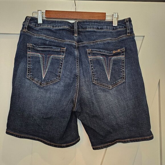SEVEN For All Mankind Weekend Denim Embroidered Bermuda Shorts Size 10 high rise - Picture 1 of 9